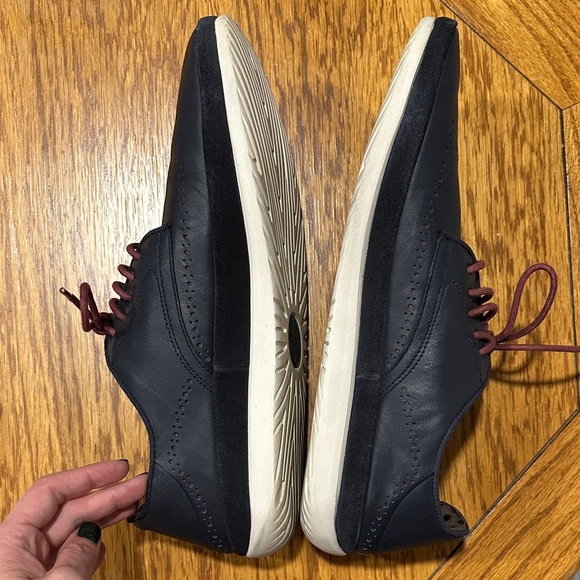 *UGG* Men\'s Navy Leather Cali Wing Toe Shoes w/ Maroon Laces Size 13 main image 9